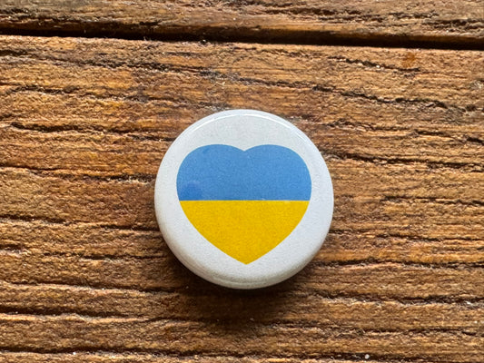 Knapp "UKRAINSKT HJÄRTA"